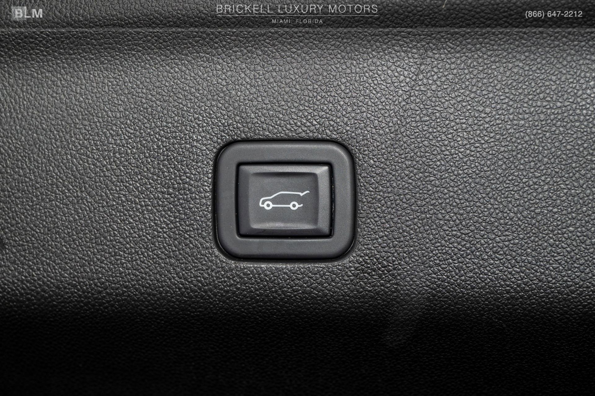 Used 2023 Cadillac Escalade V image 15