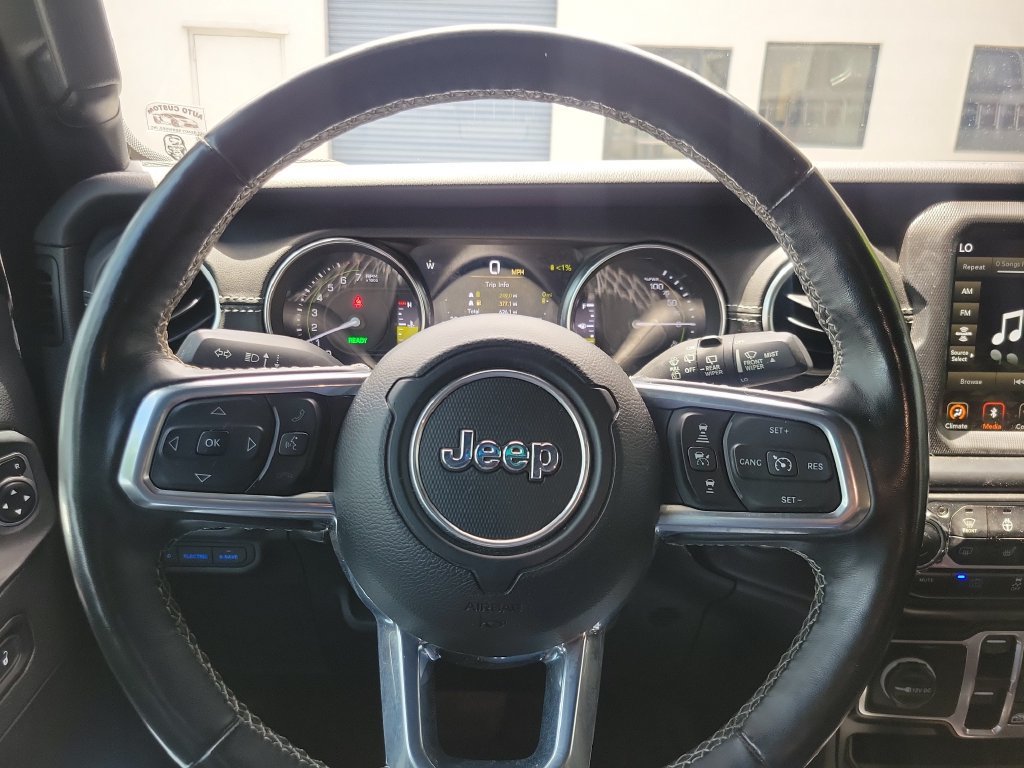 Used 2021 Jeep Wrangler Unlimited Sahara w/ Cold Weather Group AWD/4WD image 19