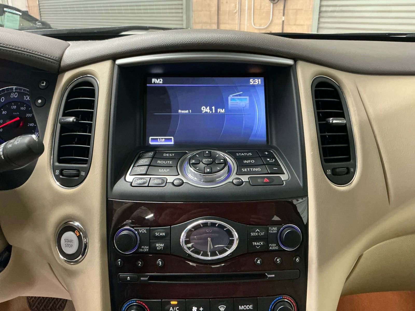 Used 2010 INFINITI EX35 Journey image 26