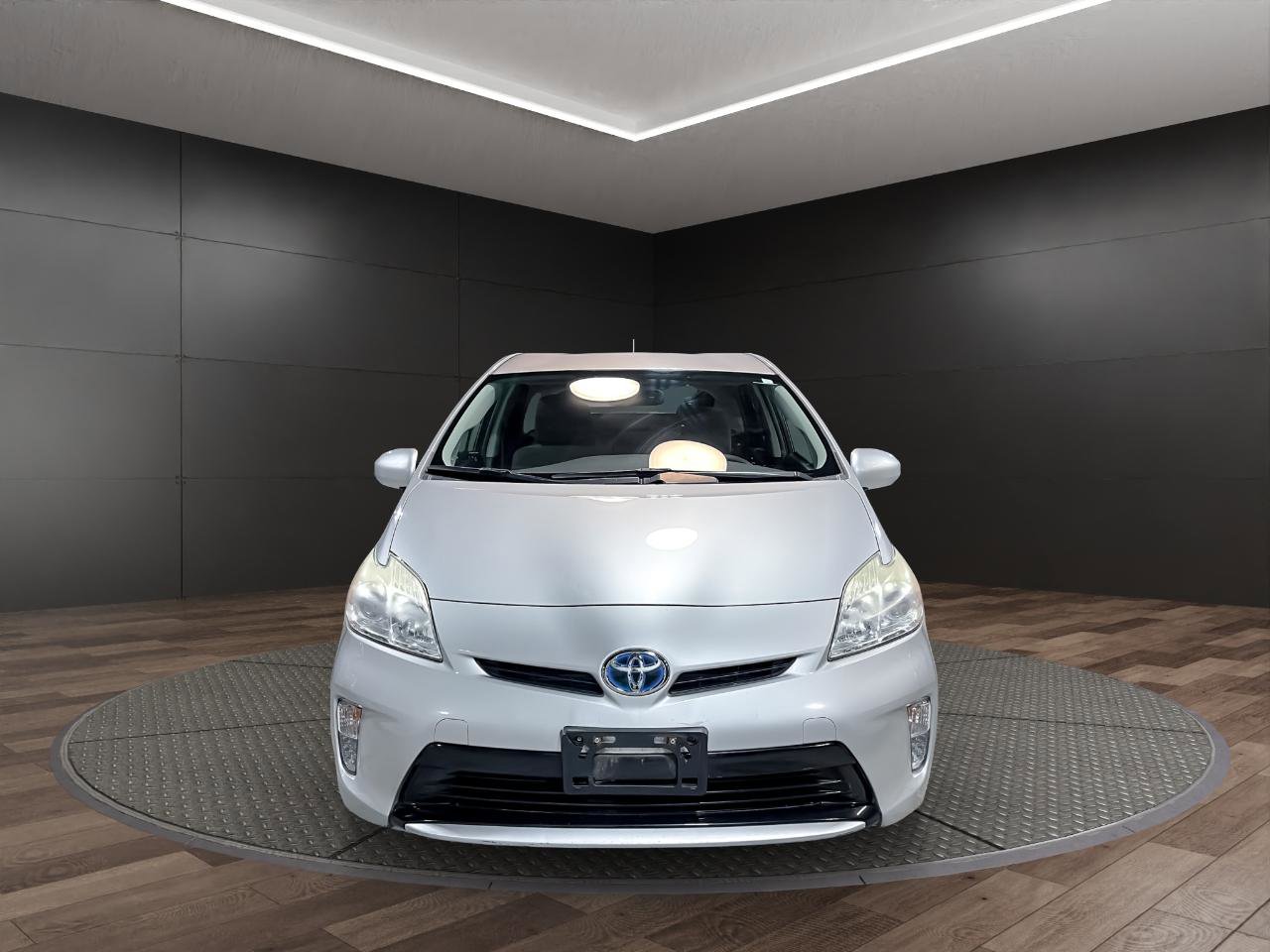Used 2013 Toyota Prius Two image 3