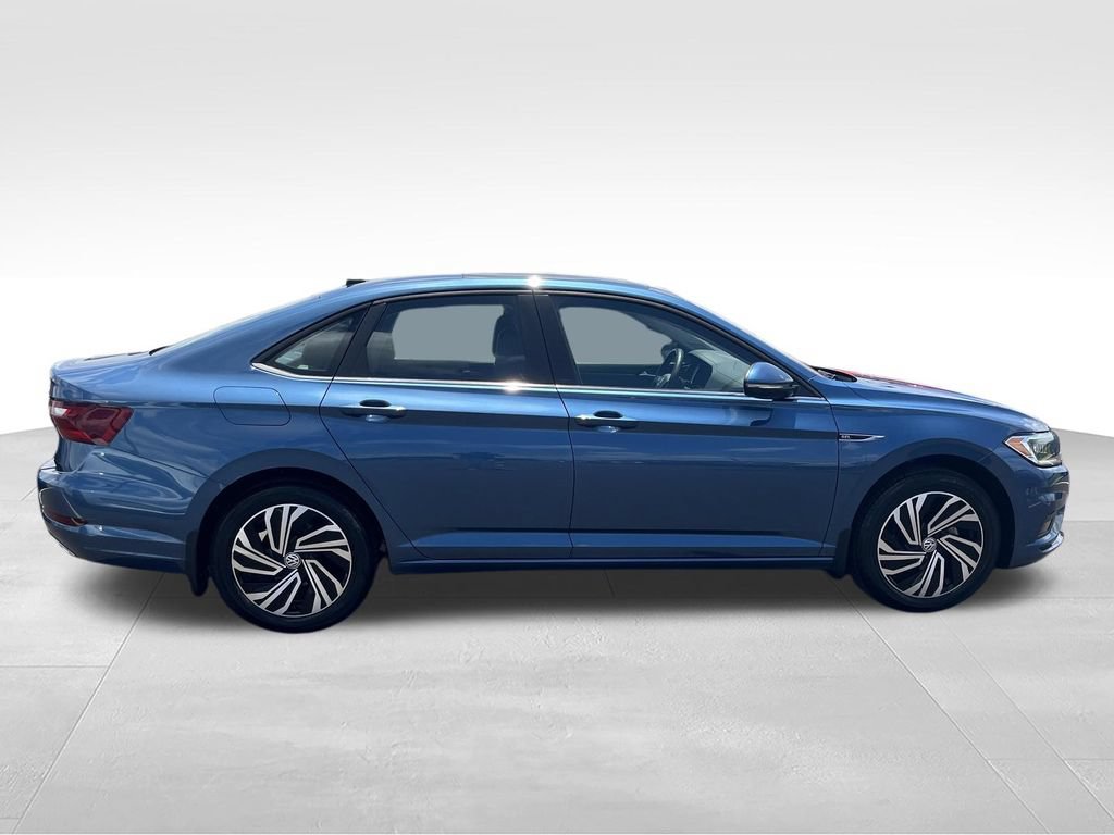 Used 2021 Volkswagen Jetta SEL Premium FWD image 6