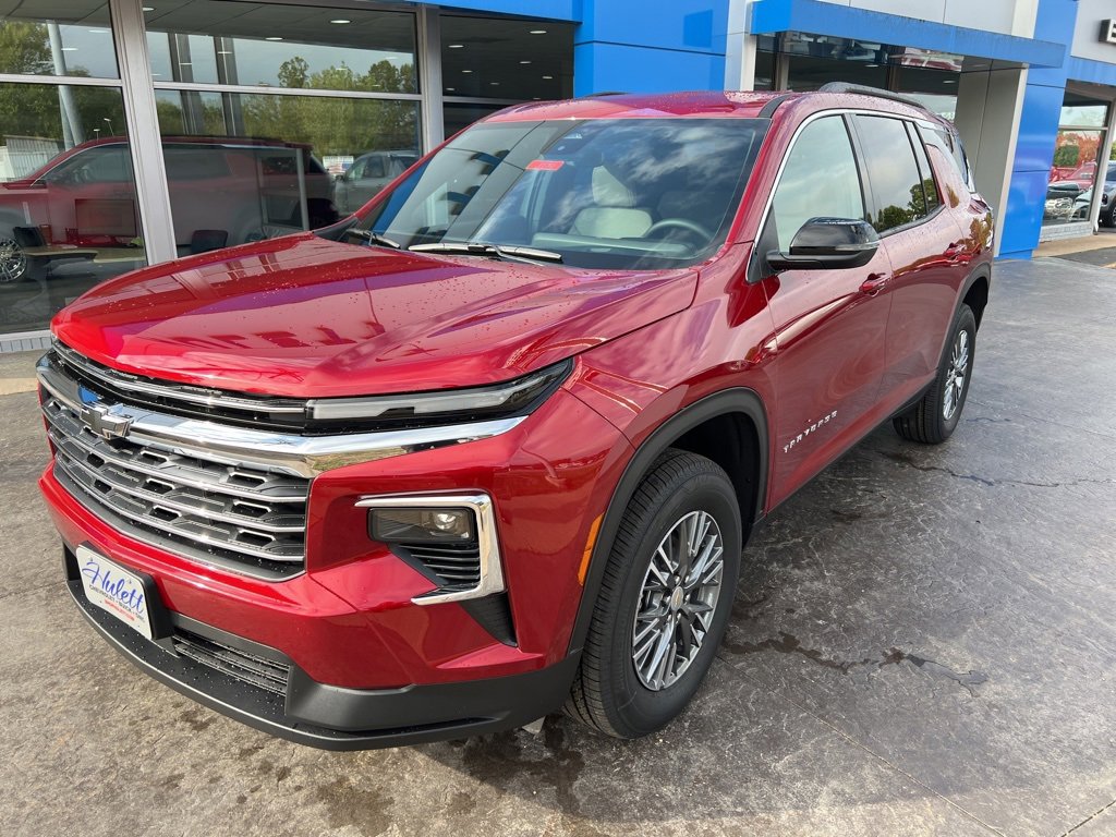 New 2026 Chevrolet Traverse LT w/ LPO, Floor Liner Package image 1