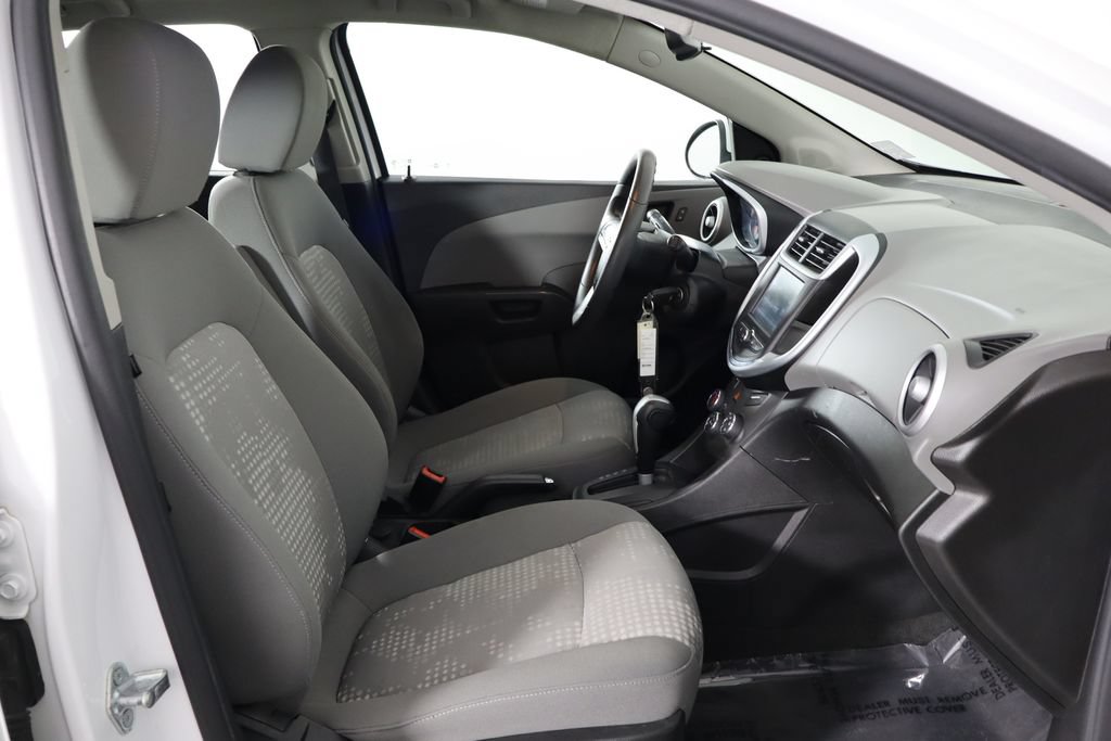 Used 2017 Chevrolet Sonic LT FWD image 17