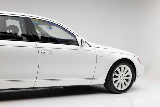 Used 2009 Maybach 62 S RWD image 31