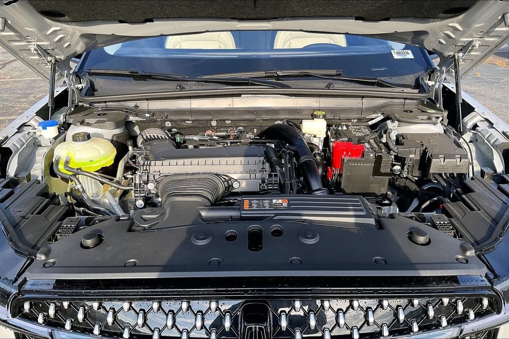 New 2026 Lincoln Nautilus Premier AWD/4WD image 12