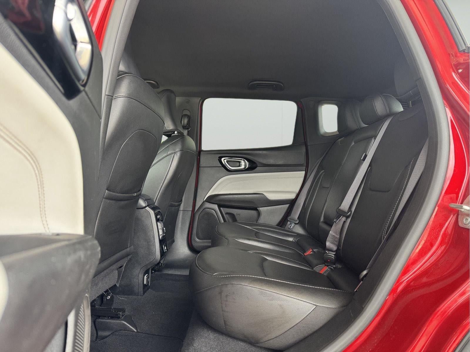 Used 2025 Jeep Compass Limited AWD/4WD image 7