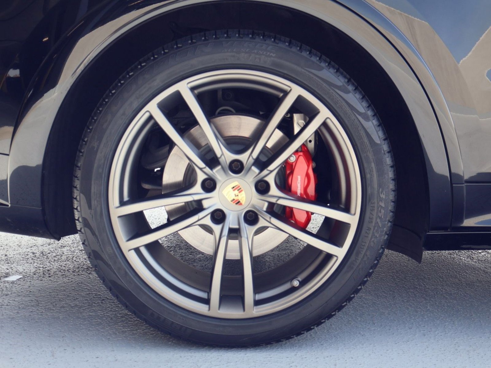 Certified 2023 Porsche Cayenne GTS image 26