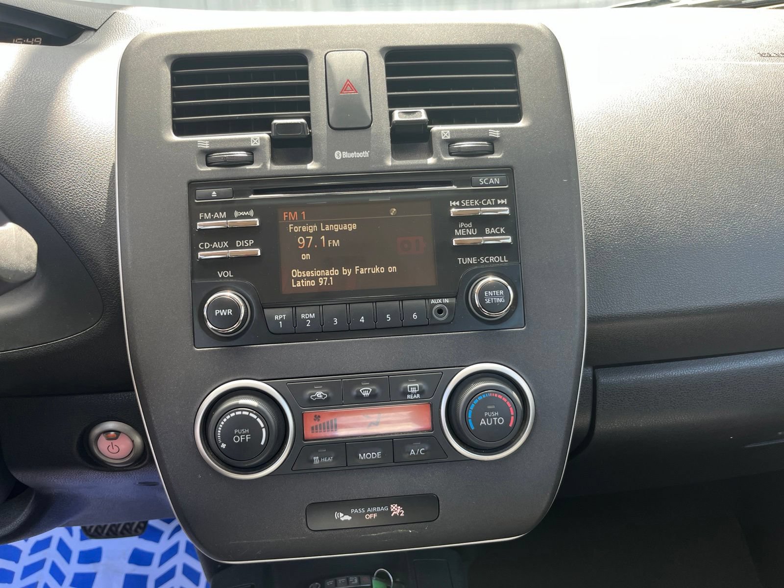 Used 2015 Nissan Leaf S w/ Charge Package FWD image 23