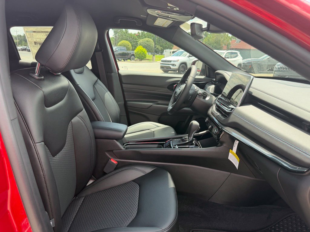 New 2026 Jeep Compass Latitude AWD/4WD image 31