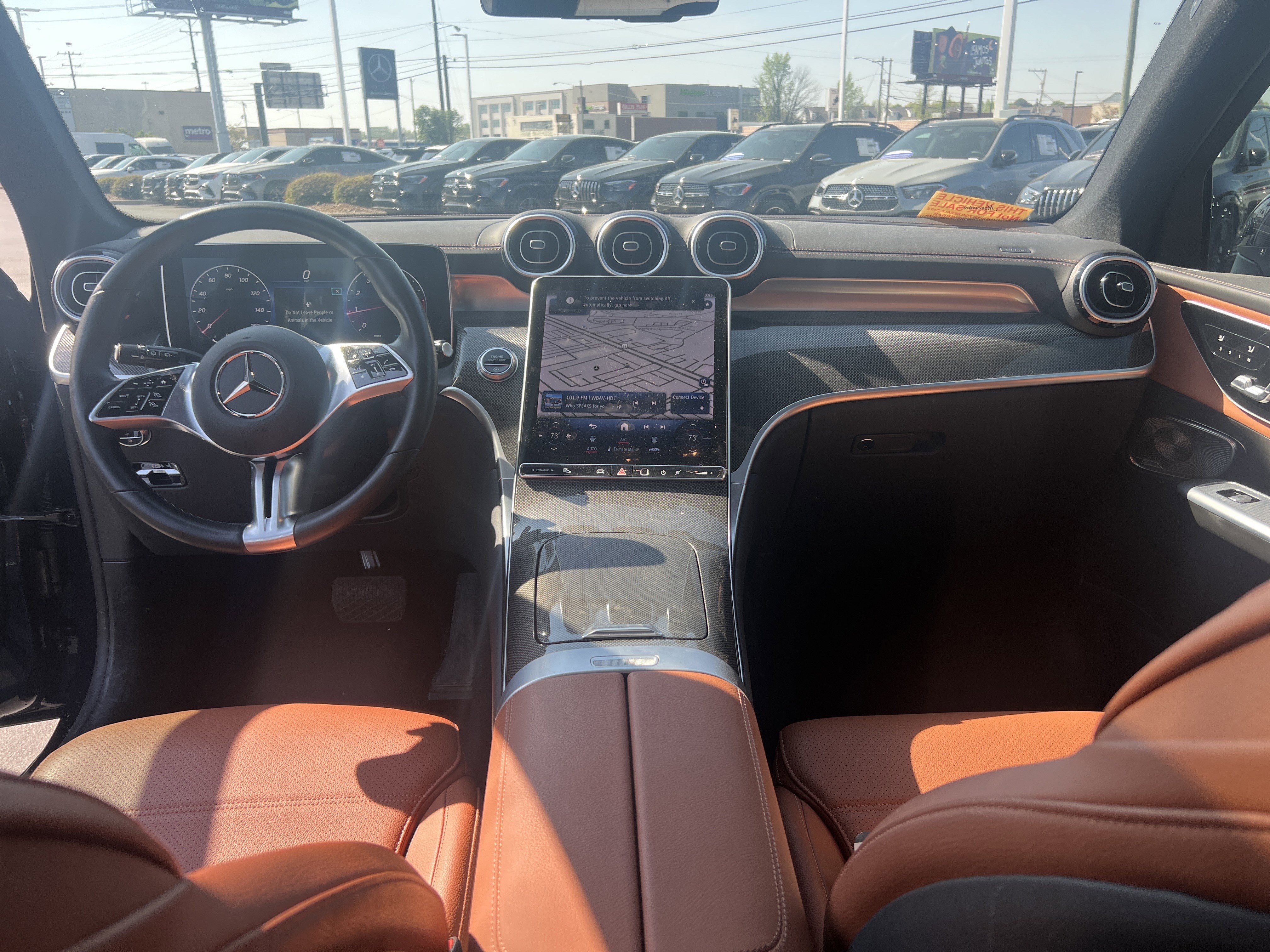 Used 2024 Mercedes-Benz GLC 300 4MATIC image 30