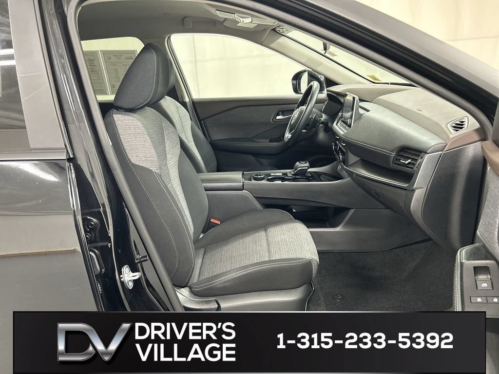 Used 2023 Nissan Rogue SV AWD/4WD image 22