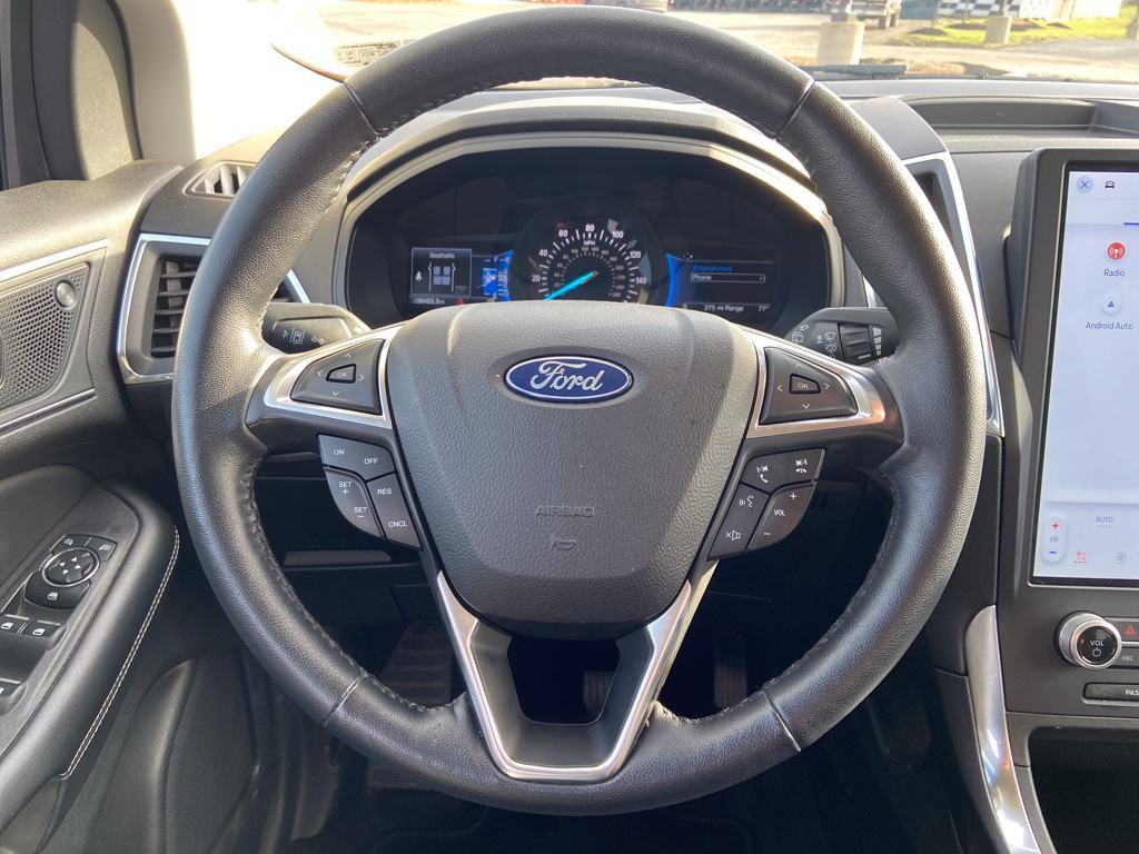 Used 2023 Ford Edge Titanium AWD/4WD image 22