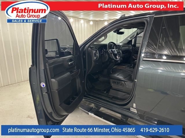 Used 2022 GMC Sierra 2500 Denali w/ Denali Ultimate Package AWD/4WD image 24