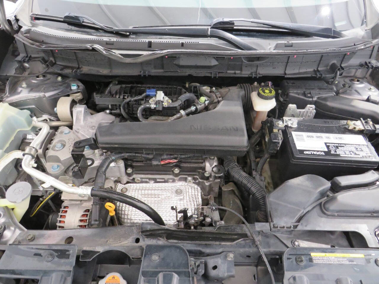 Used 2017 Nissan Rogue S image 25