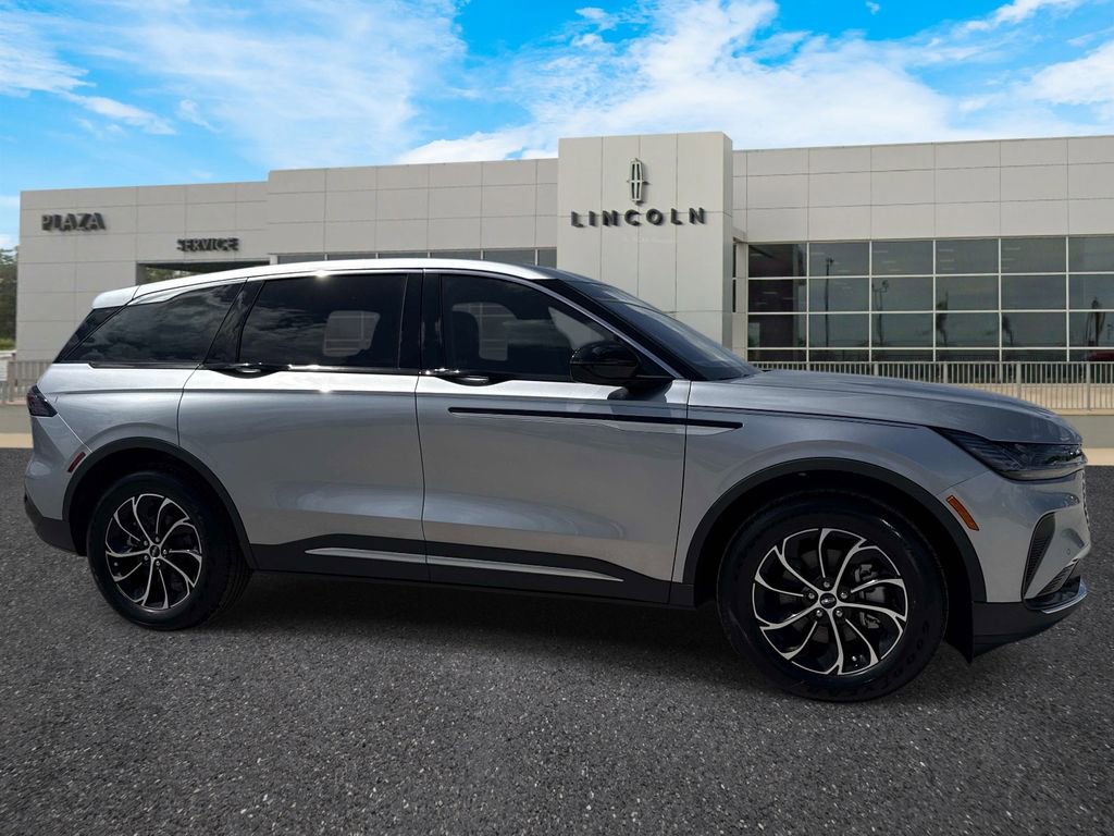 New 2026 Lincoln Nautilus Premier image 2