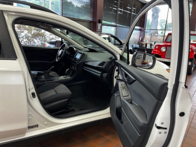 Used 2020 Subaru Crosstrek 2.0i Premium w/ Moonroof Package 2 AWD/4WD image 22