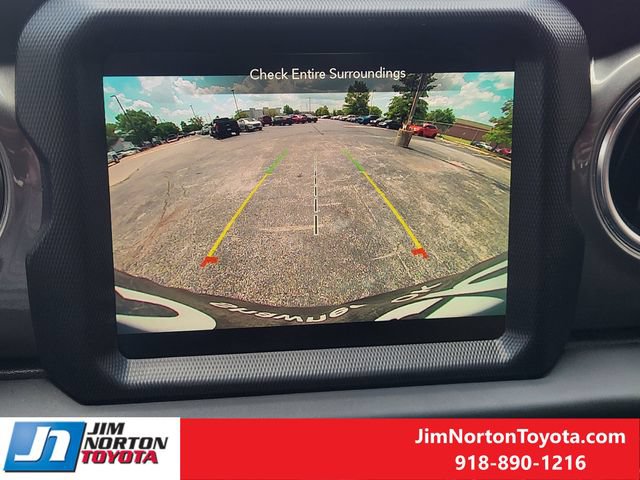 Used 2023 Jeep Wrangler Unlimited Sahara AWD/4WD image 19