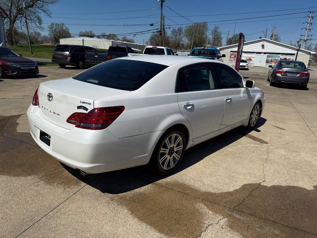 Used 2008 Toyota Avalon Limited FWD image 4