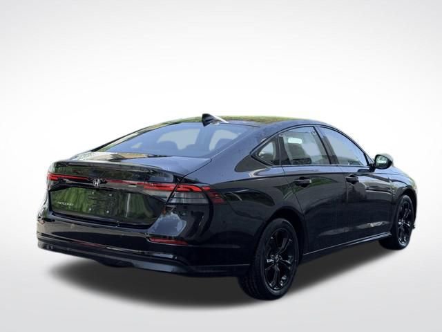 Used 2025 Honda Accord SE image 6
