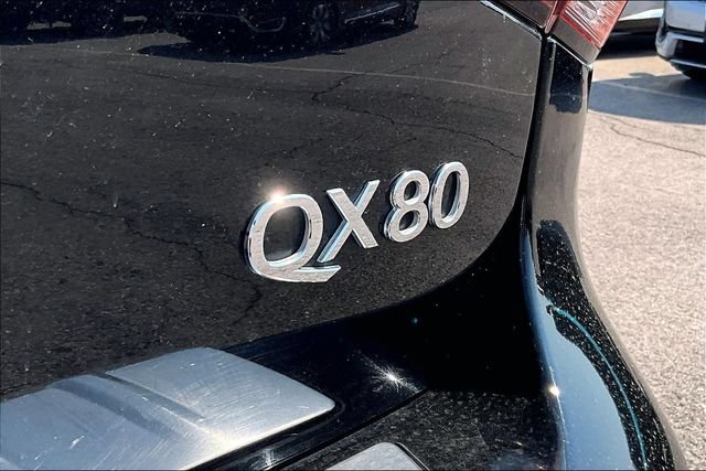Used 2017 INFINITI QX80 2WD w/ Driver Assistance Package image 8