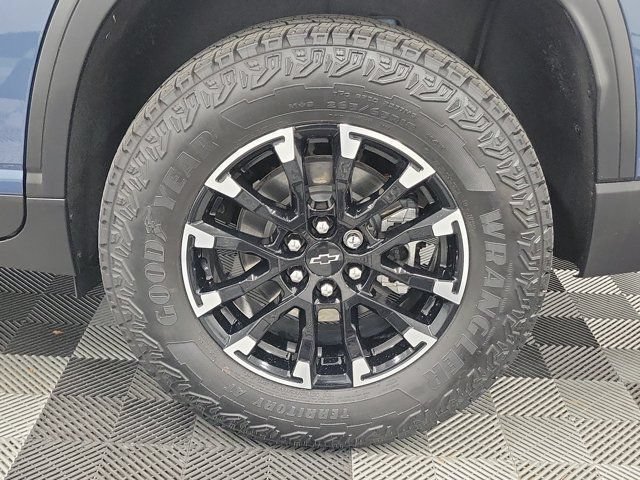 Used 2025 Chevrolet Traverse Z71 w/ Enhanced Driving Package AWD/4WD image 10