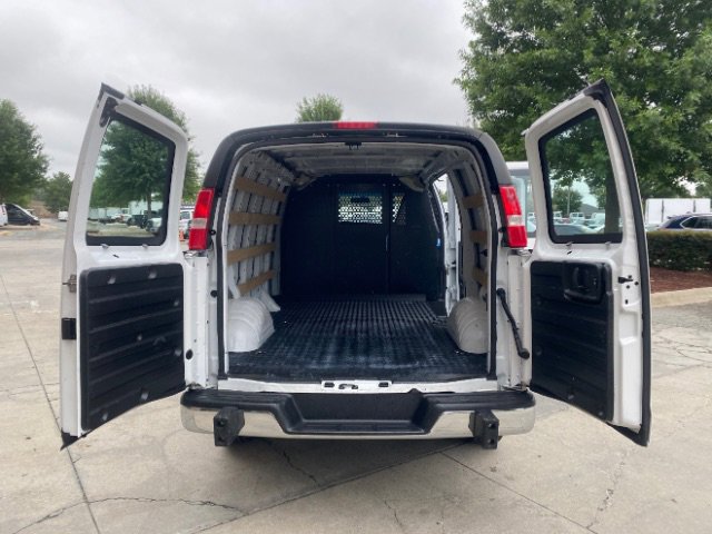 Used 2023 Chevrolet Express 2500 w/ Driver Convenience Package image 14