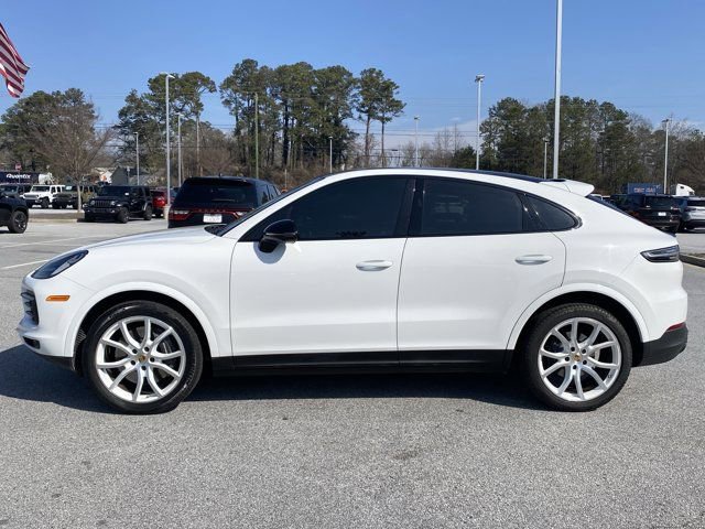 Used 2021 Porsche Cayenne Coupe w/ Premium Package image 7