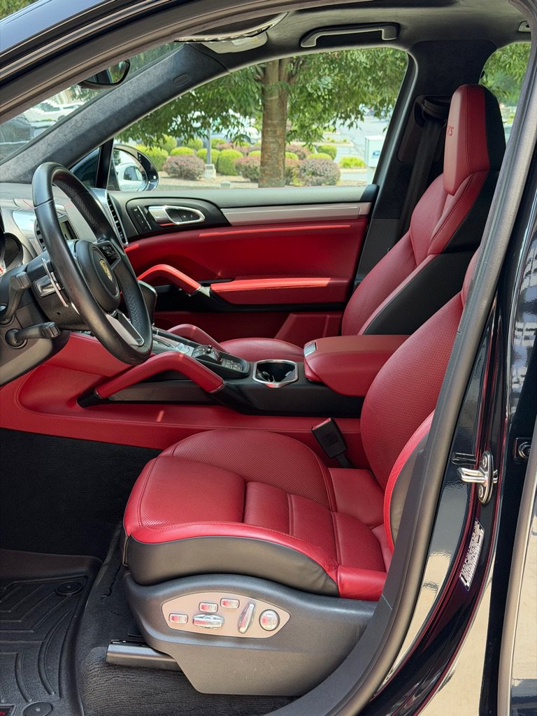 Used 2016 Porsche Cayenne GTS AWD/4WD image 18