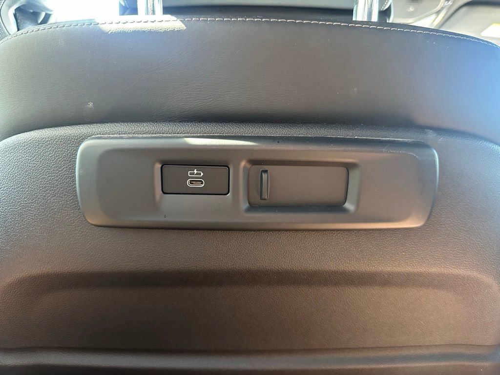 Used 2023 BMW X5 M50i w/ Climate Comfort Package image 25