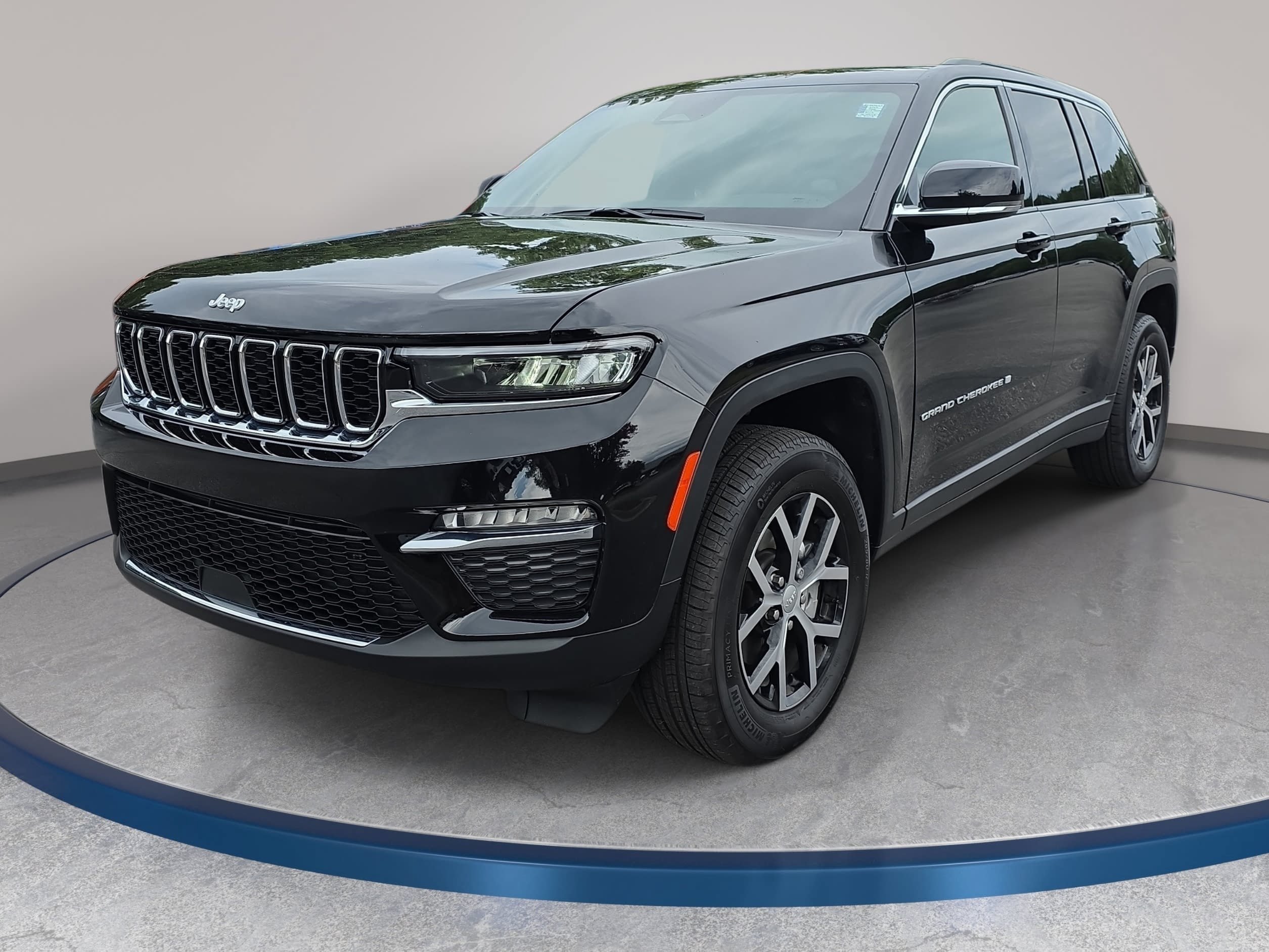 Used 2025 Jeep Grand Cherokee Limited w/ Trailer Tow Package