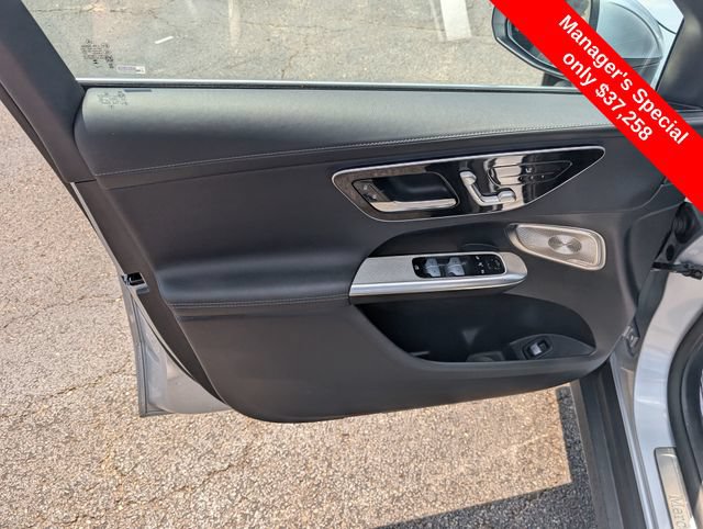Used 2024 Mercedes-Benz GLC 300 4MATIC image 14