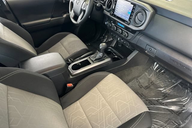 Certified 2023 Toyota Tacoma TRD Off-Road w/ Technology Package AWD/4WD image 19