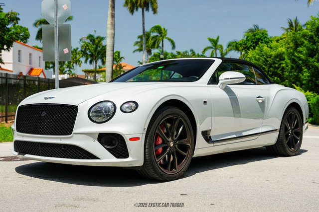 Used 2020 Bentley Continental GT V8 First Edition image 16