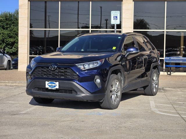 Used 2021 Toyota RAV4 XLE Premium AWD/4WD image 3