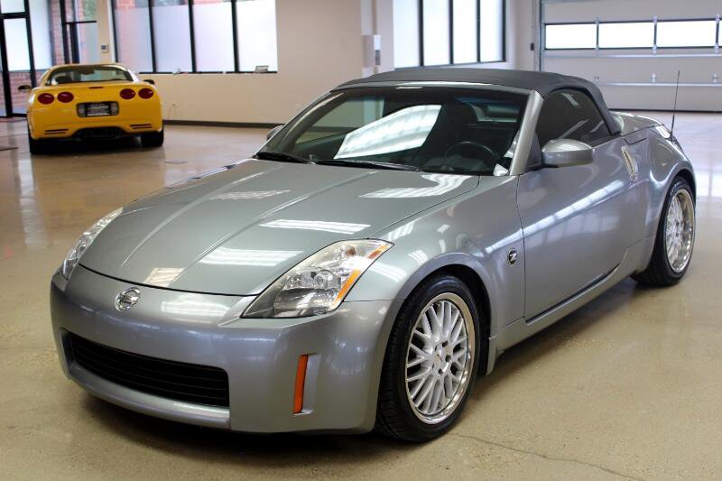 Used 2004 Nissan 350Z Touring image 10