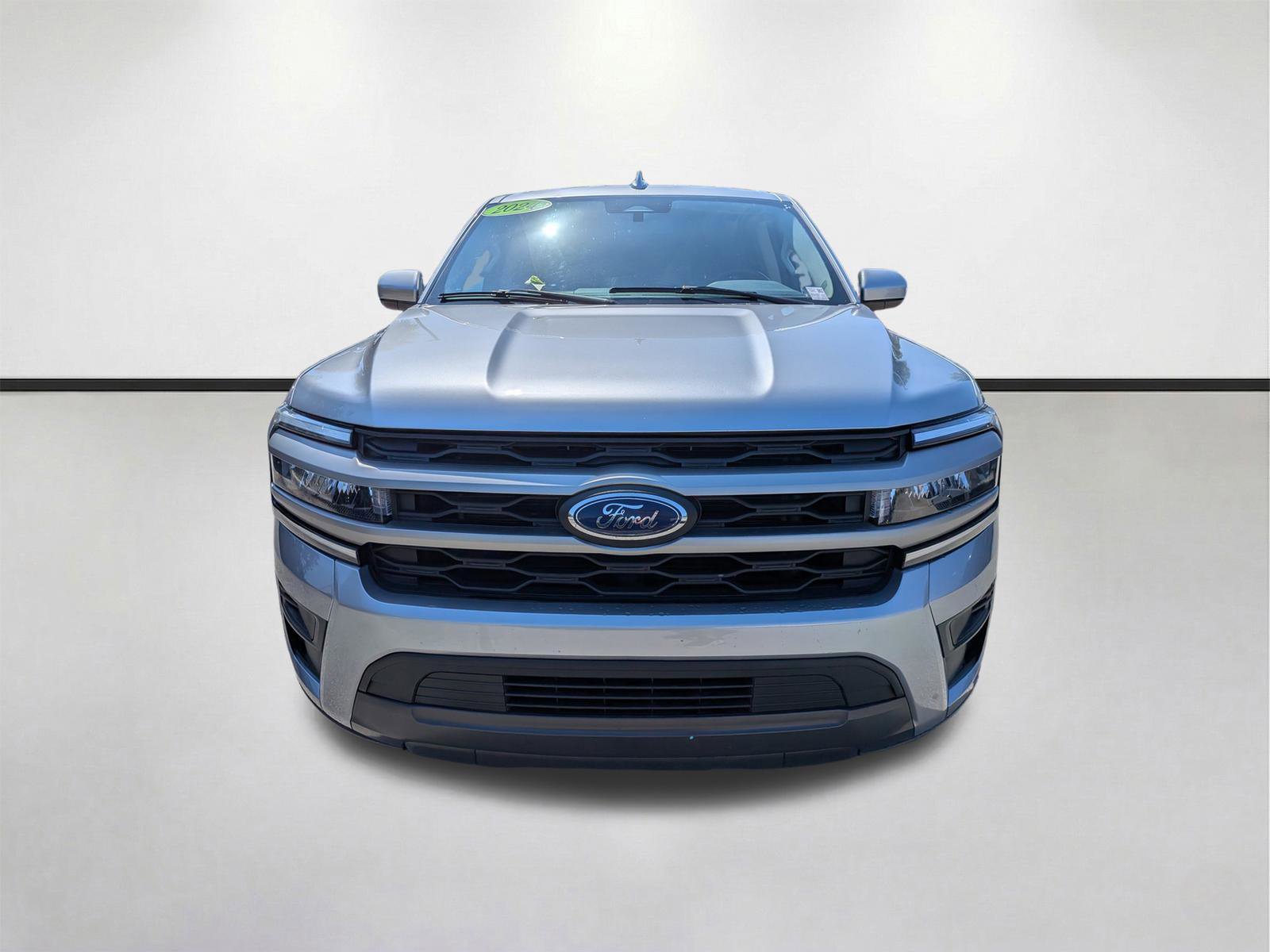 Used 2024 Ford Expedition XLT RWD image 9