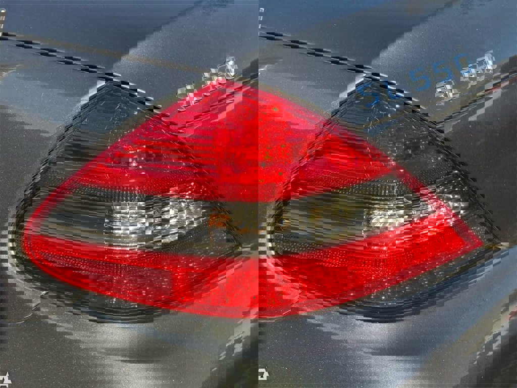 Used 2009 Mercedes-Benz SL 550 image 9