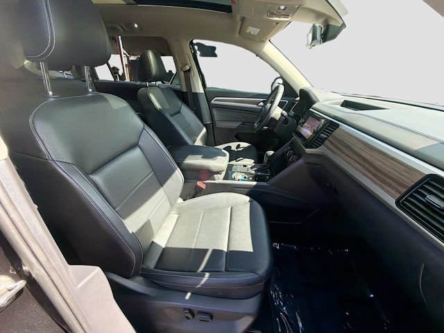 Used 2021 Volkswagen Atlas SEL FWD image 31
