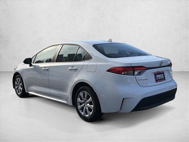 Used 2025 Toyota Corolla LE image 7