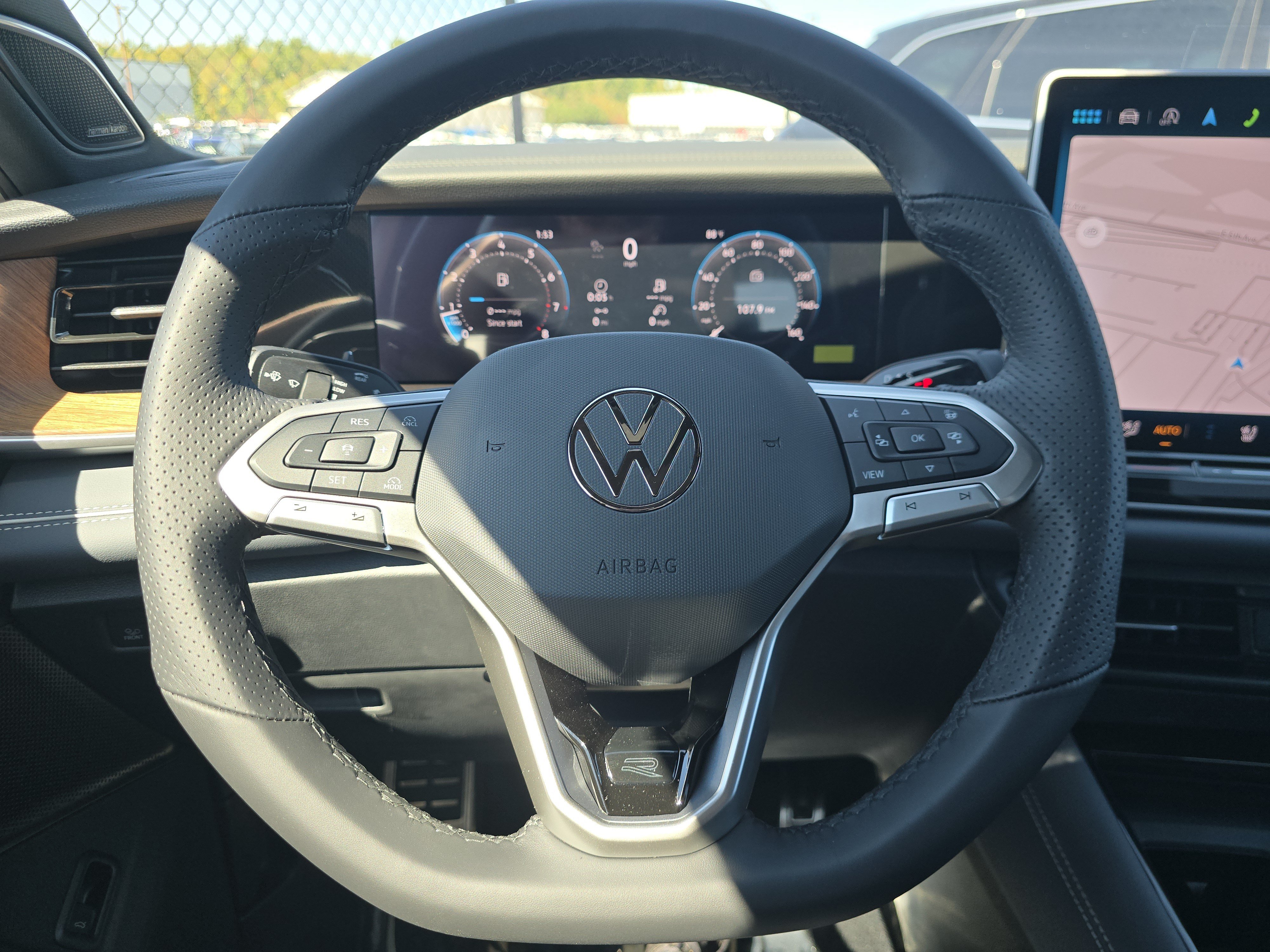 New 2026 Volkswagen Tiguan SEL R-Line AWD/4WD image 25