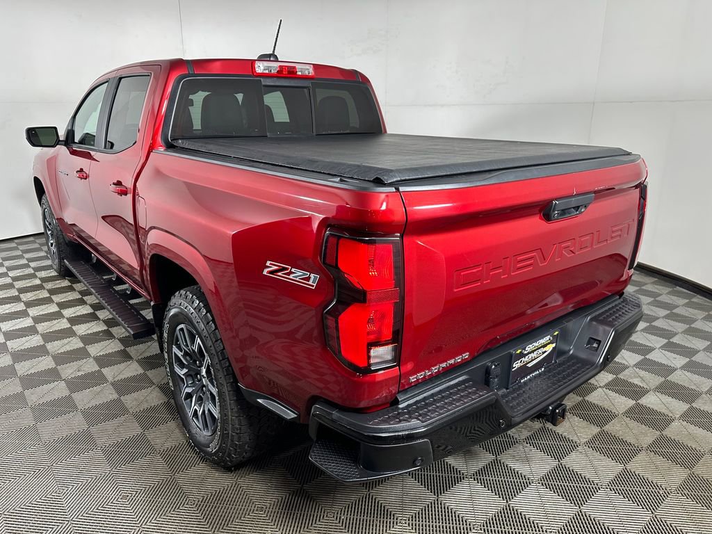 Used 2023 Chevrolet Colorado Z71 w/ Z71 Convenience Package 2 AWD/4WD image 3
