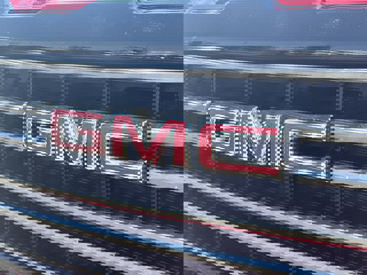 Used 2021 GMC Sierra 3500 AT4 w/ Gooseneck/5TH Wheel Package image 28