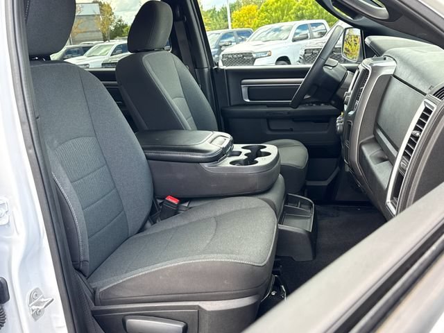 Used 2024 RAM 1500 Warlock AWD/4WD image 22