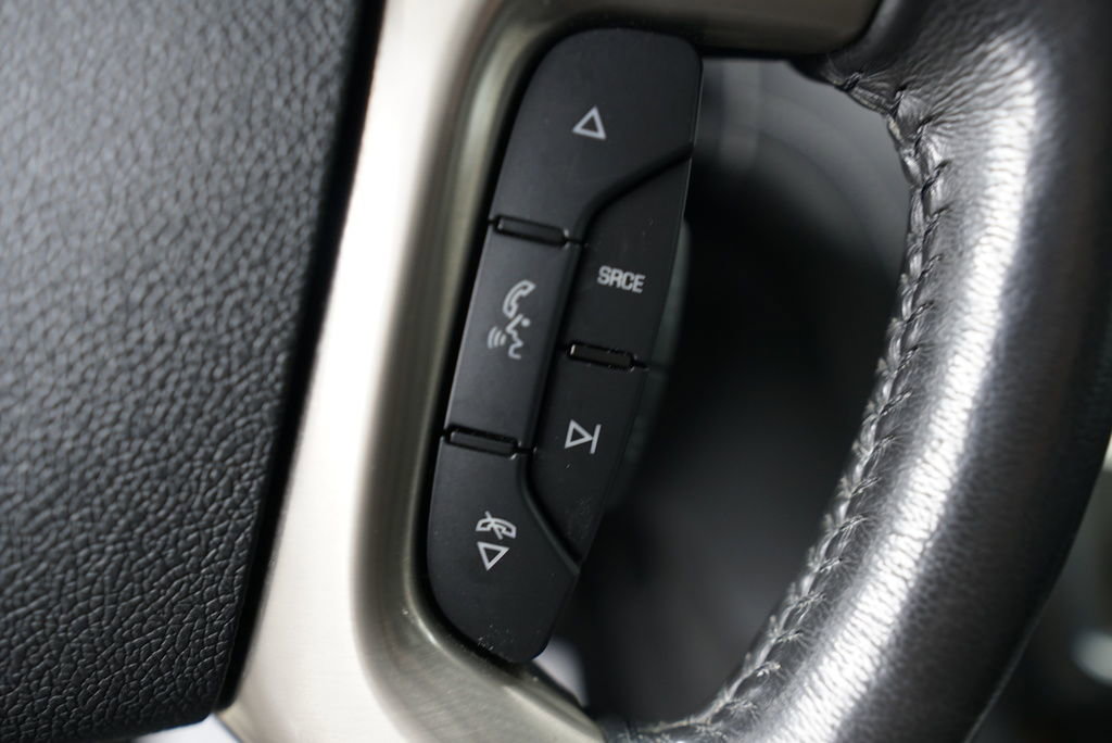 Used 2015 GMC Acadia Denali image 25