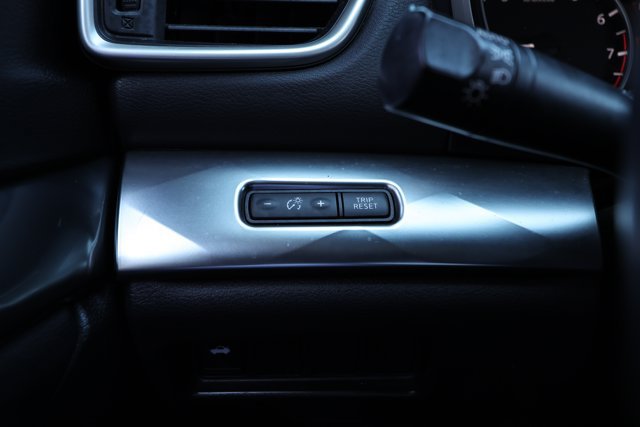 Used 2020 Nissan Maxima 3.5 SV w/ Floor Mat Group FWD image 15