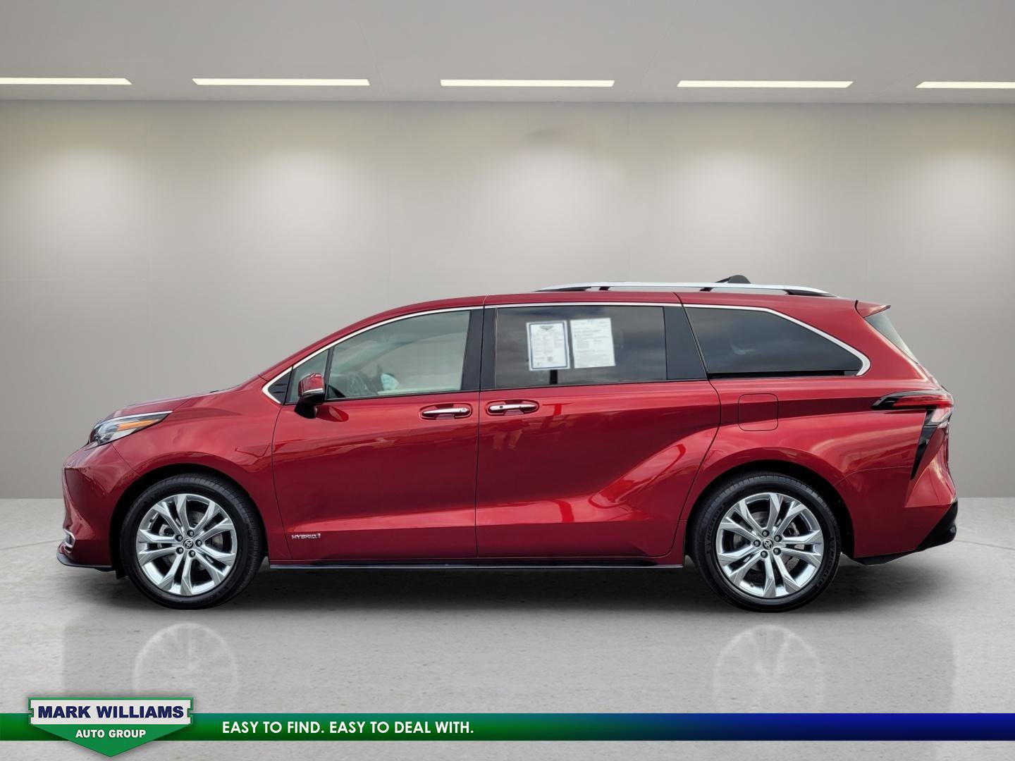 Used 2021 Toyota Sienna Platinum image 5