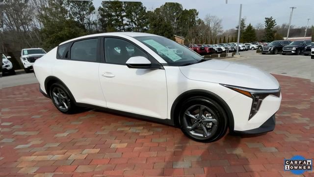 Used 2025 Kia K4 LXS image 3