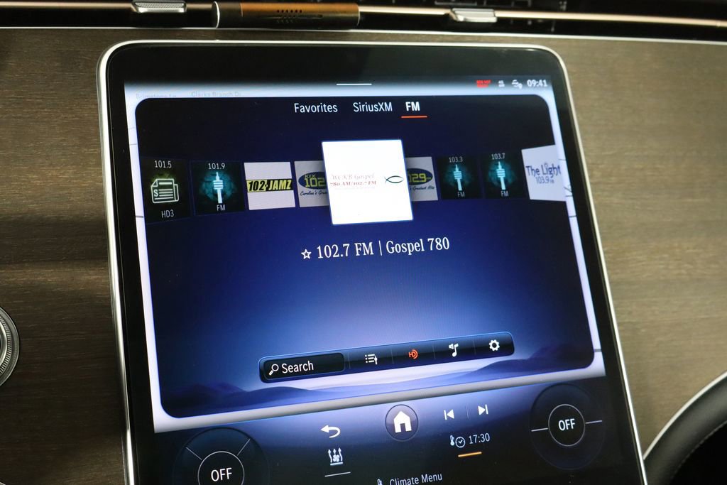 Used 2022 Mercedes-Benz EQS 450+ Sedan image 26