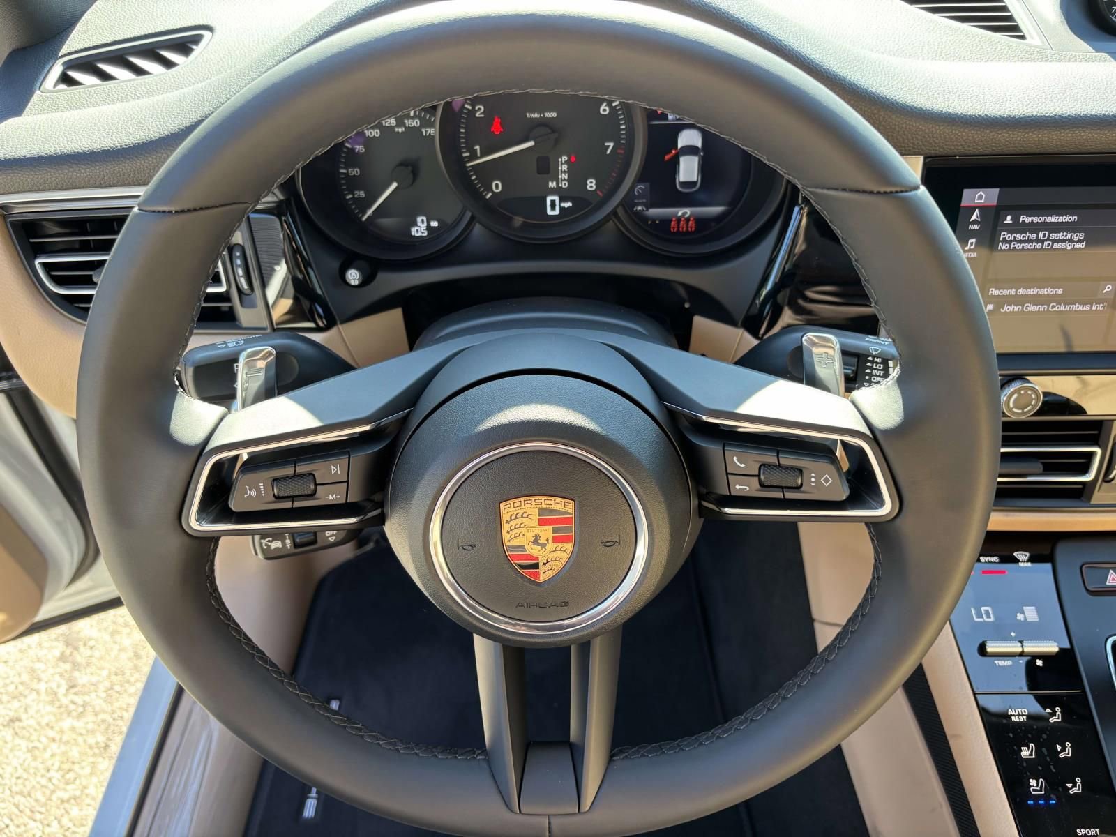 Used 2026 Porsche Macan AWD/4WD image 26