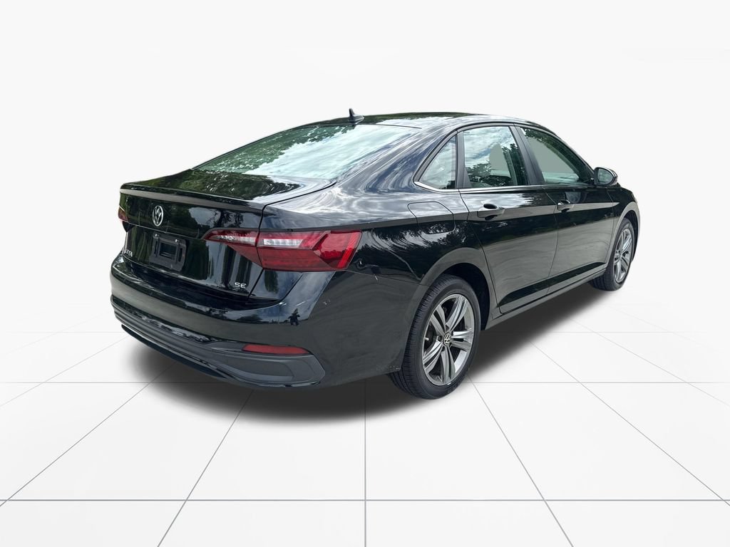 Used 2023 Volkswagen Jetta SE FWD image 8